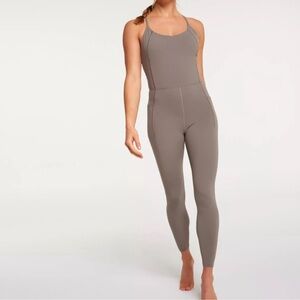 NWT CALIA by Carrie underwood dark grey inspire adj strap bodysuit size Large
